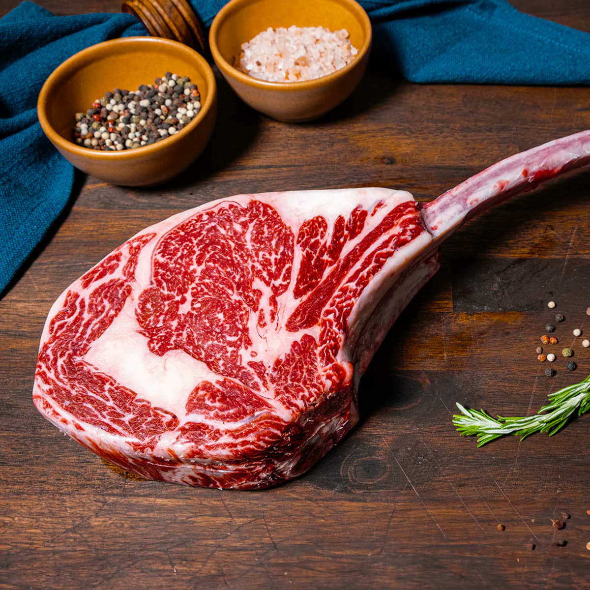 Tomahawk, marinated beef